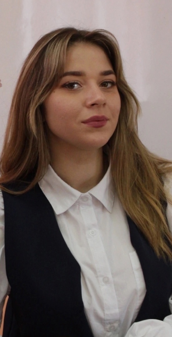 Крестьянинова Дарина Денисовна Крестьянинова Дарина Денисовна.